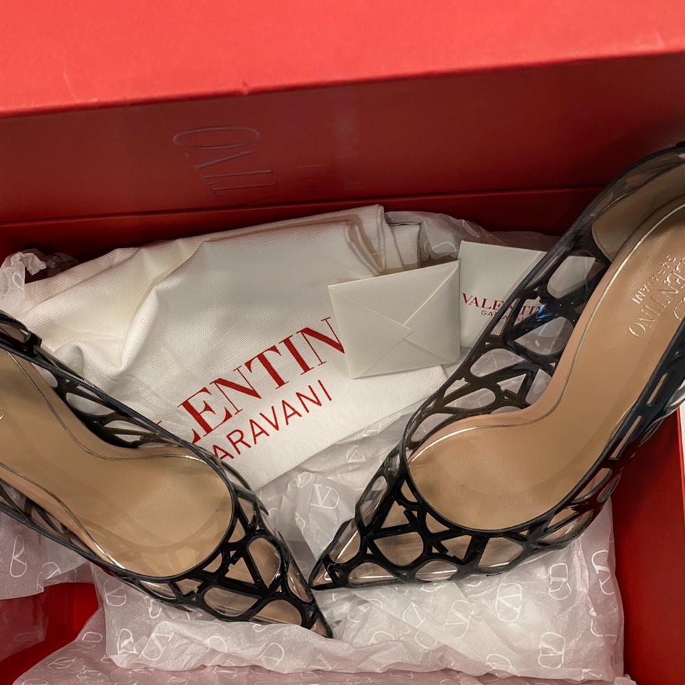 Valentino Garavani overlay pointed toe pump